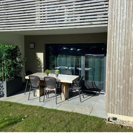 Avec Jardin Prive A Apartment